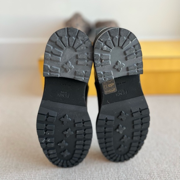 Fendi FF Logo ‘Forever Fendi’ Tall Boots in Size EU 34 - Picture 6 of 9